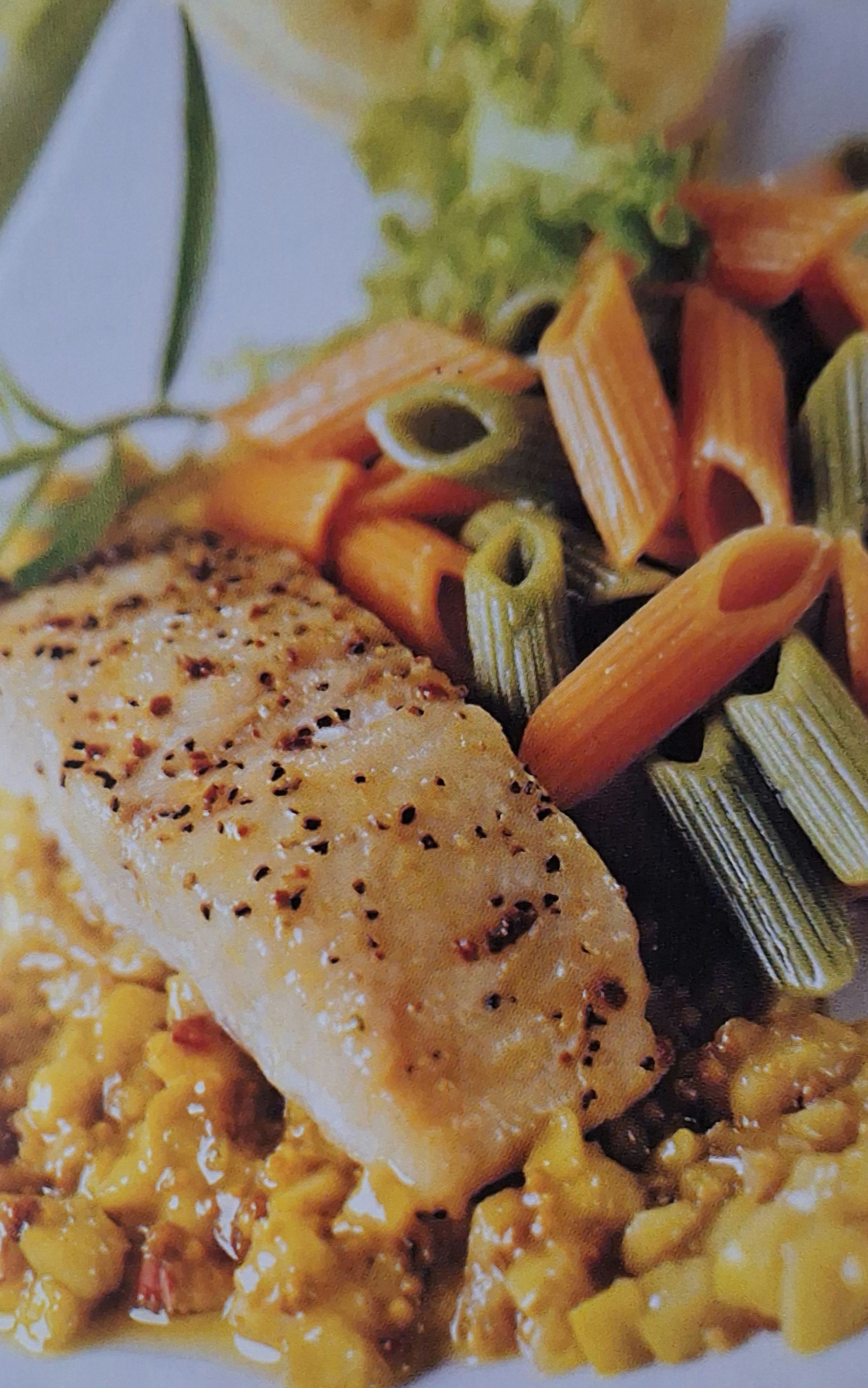 Pescado con chutney de guayaba 