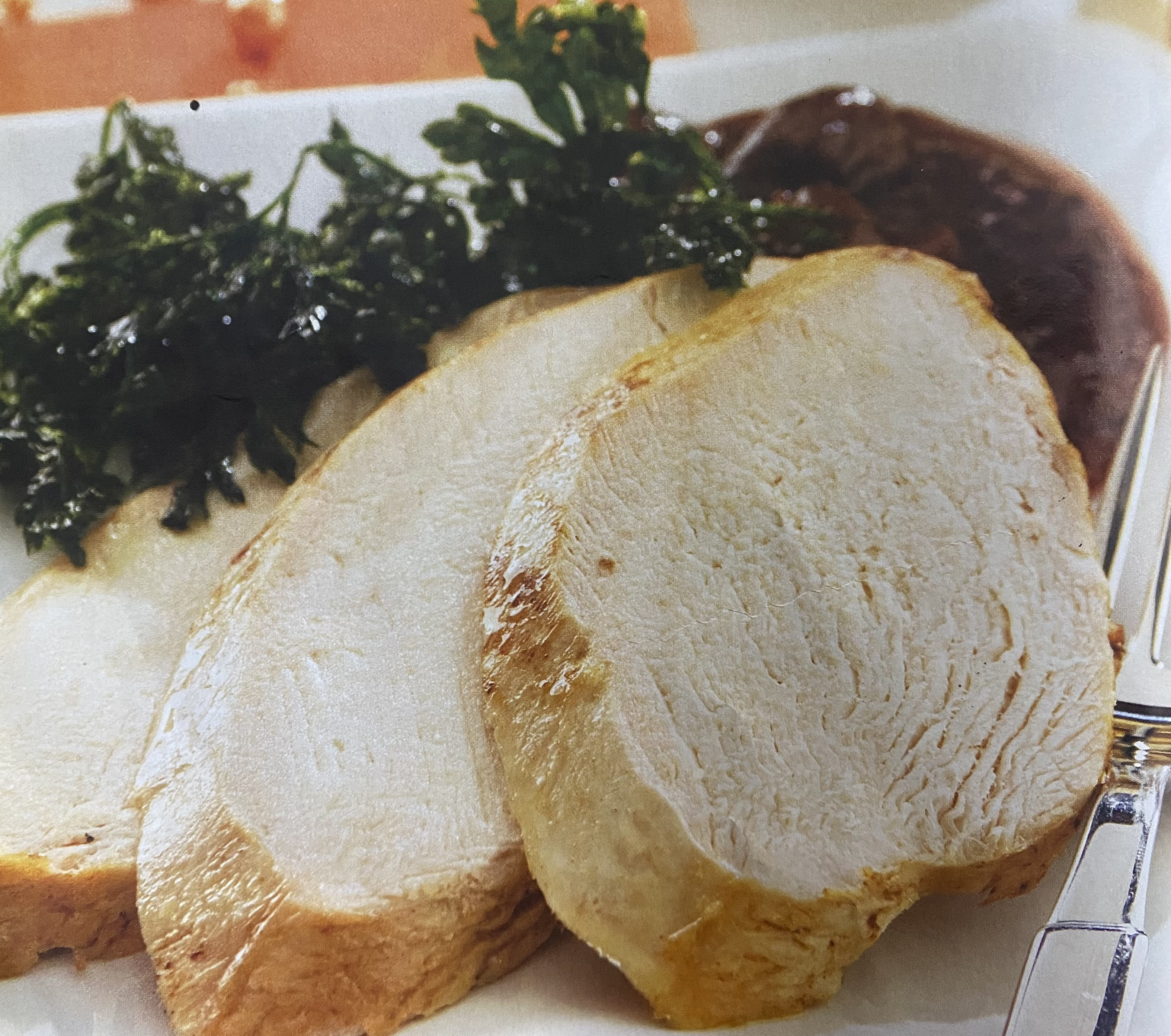 Pechuga de pavo con salsa de arándano