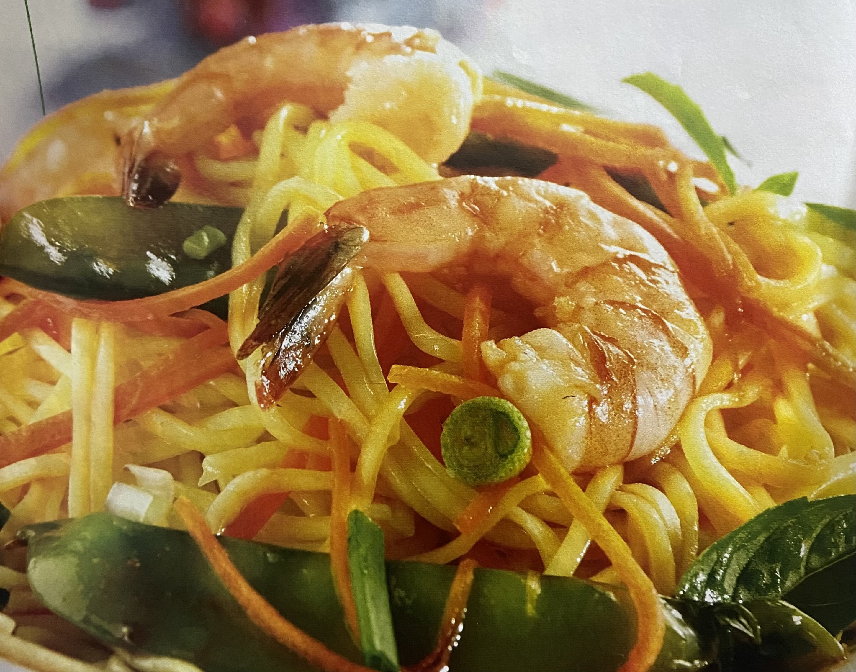 Pasta soba con chicharo japonés