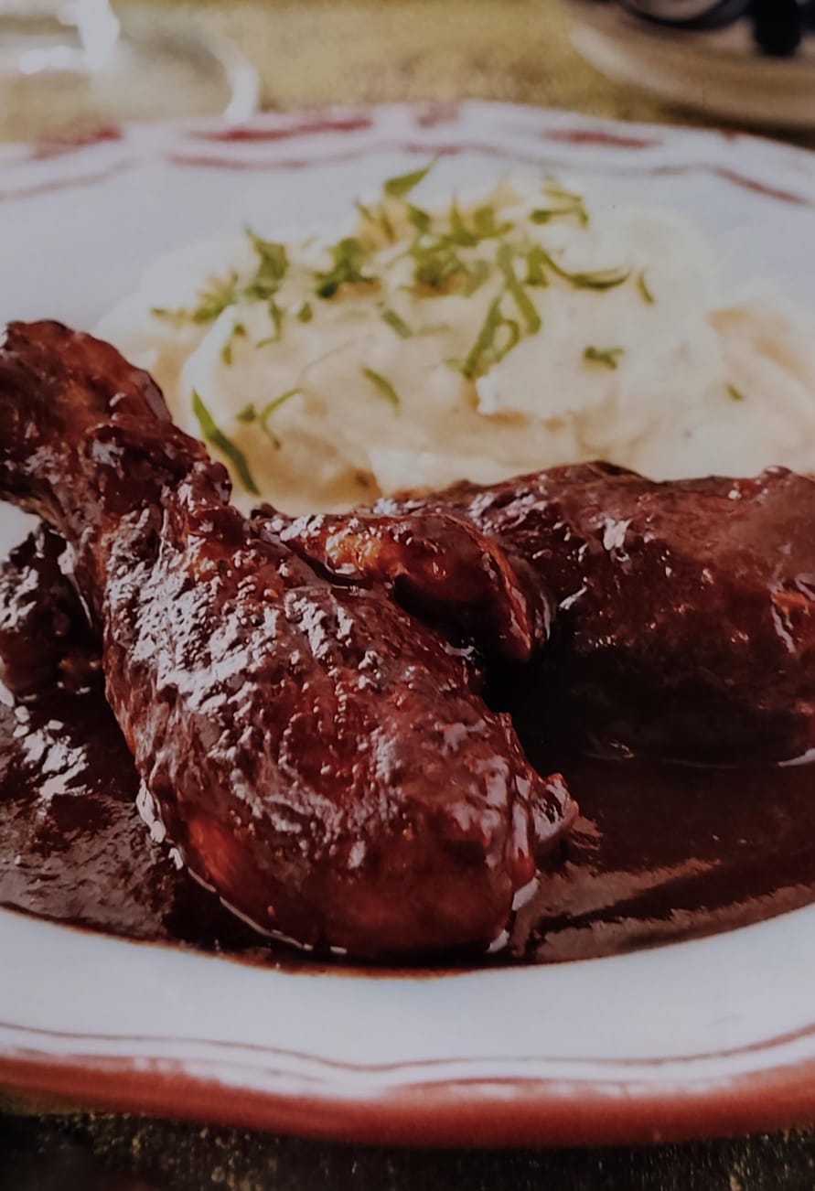 Pollo con adobo de chilacate