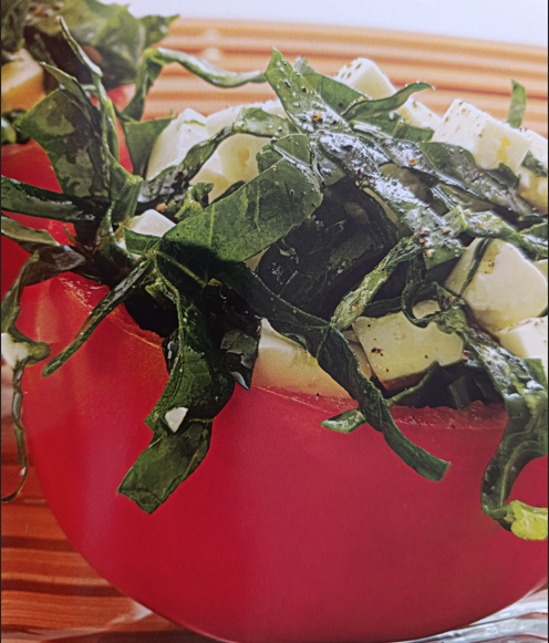 Jitomate relleno de espinaca y panela light