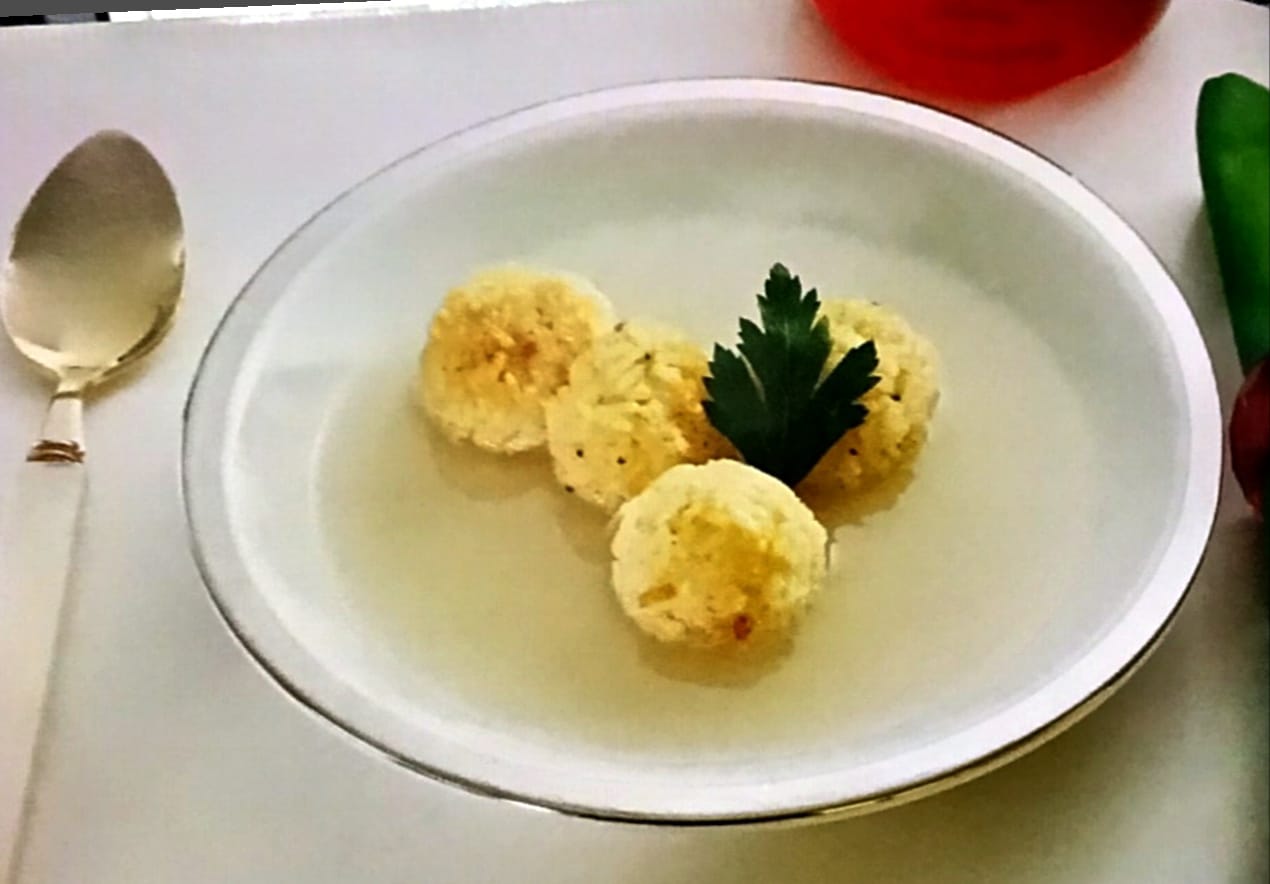 Sopa de bolas de arroz