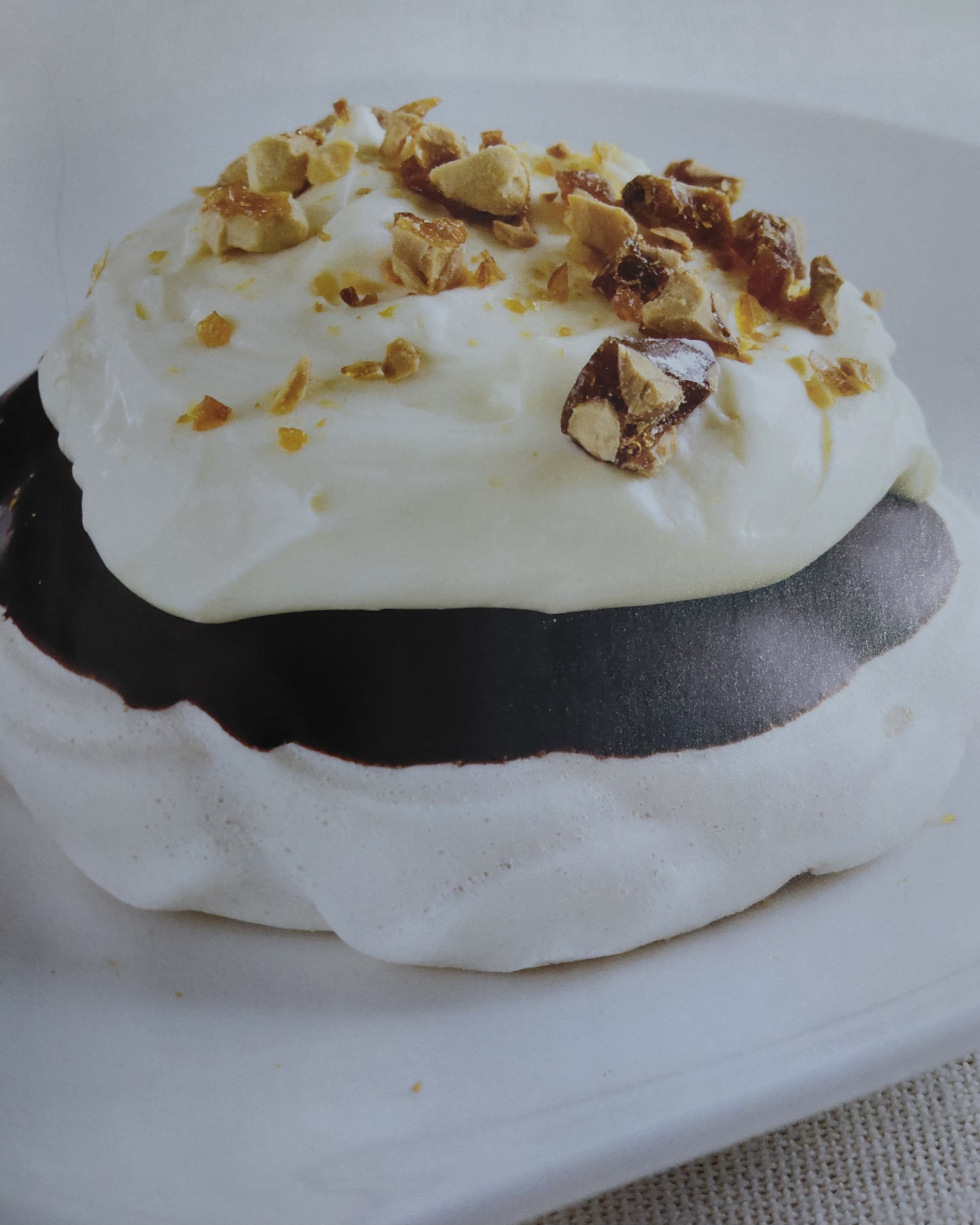 Merengue de limón  y praliné
