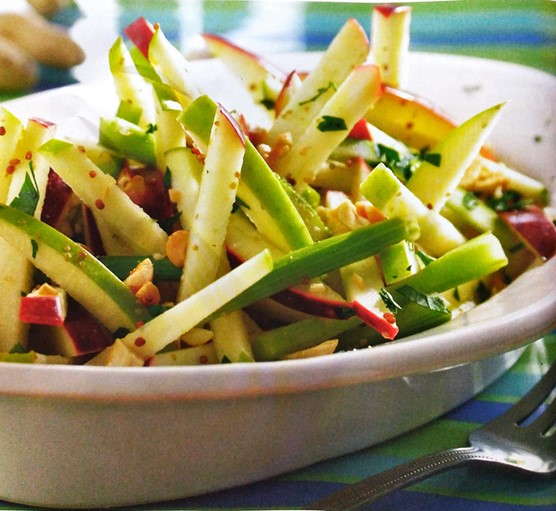 Ensalada de apio y manzana