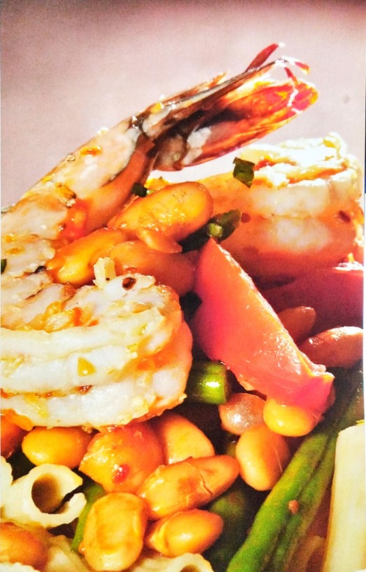 Alubias con pasta y camarón