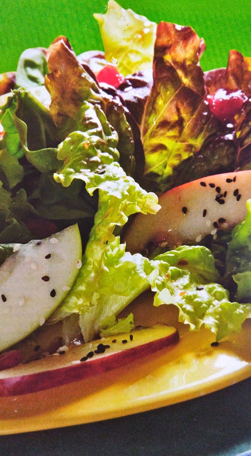 Ensalada con vinagreta de fresas