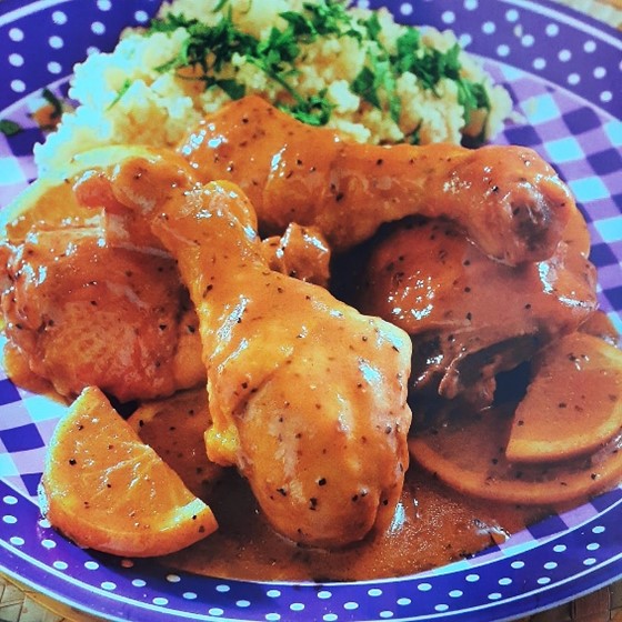 Pollo con canela y naranja