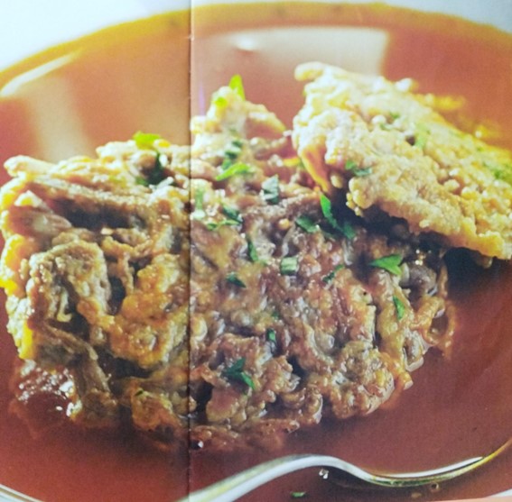 Tortitas de Carne con Caldillo Rojo 