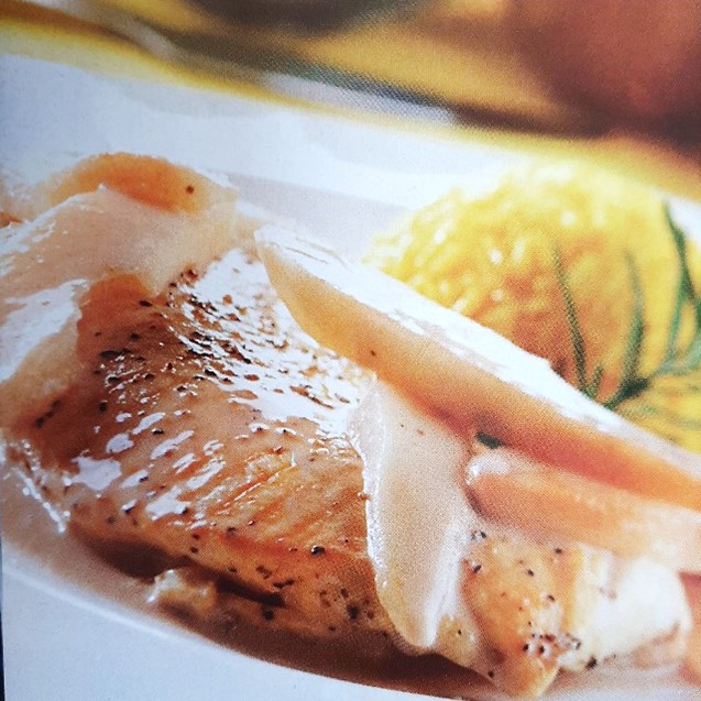 Pollo Con Salsa De Romero Y Pera