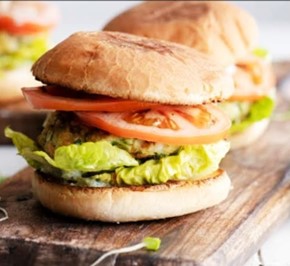 Hamburguesa De Portobello Con Salsa Picante De Agucate