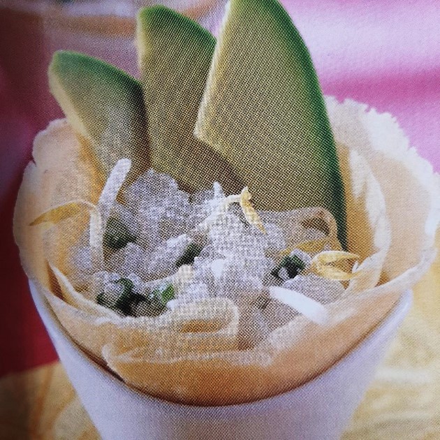 Crepas De Aguacate Y Queso Cottage.