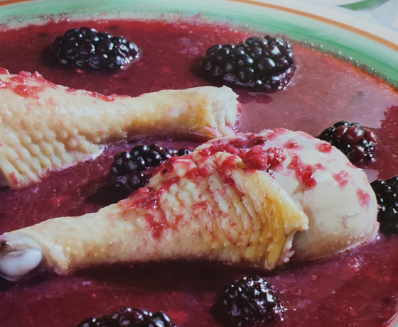 Pollo en pulque curado de zarzamoras
