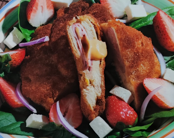 Cordon blue rellena de jamón con espinacas