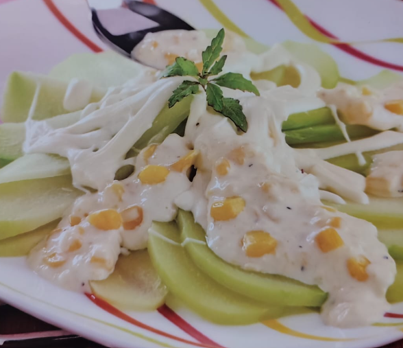 Chayotes con salsa de elote 	