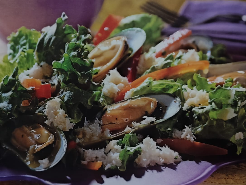 Mejillones y cangrejo 