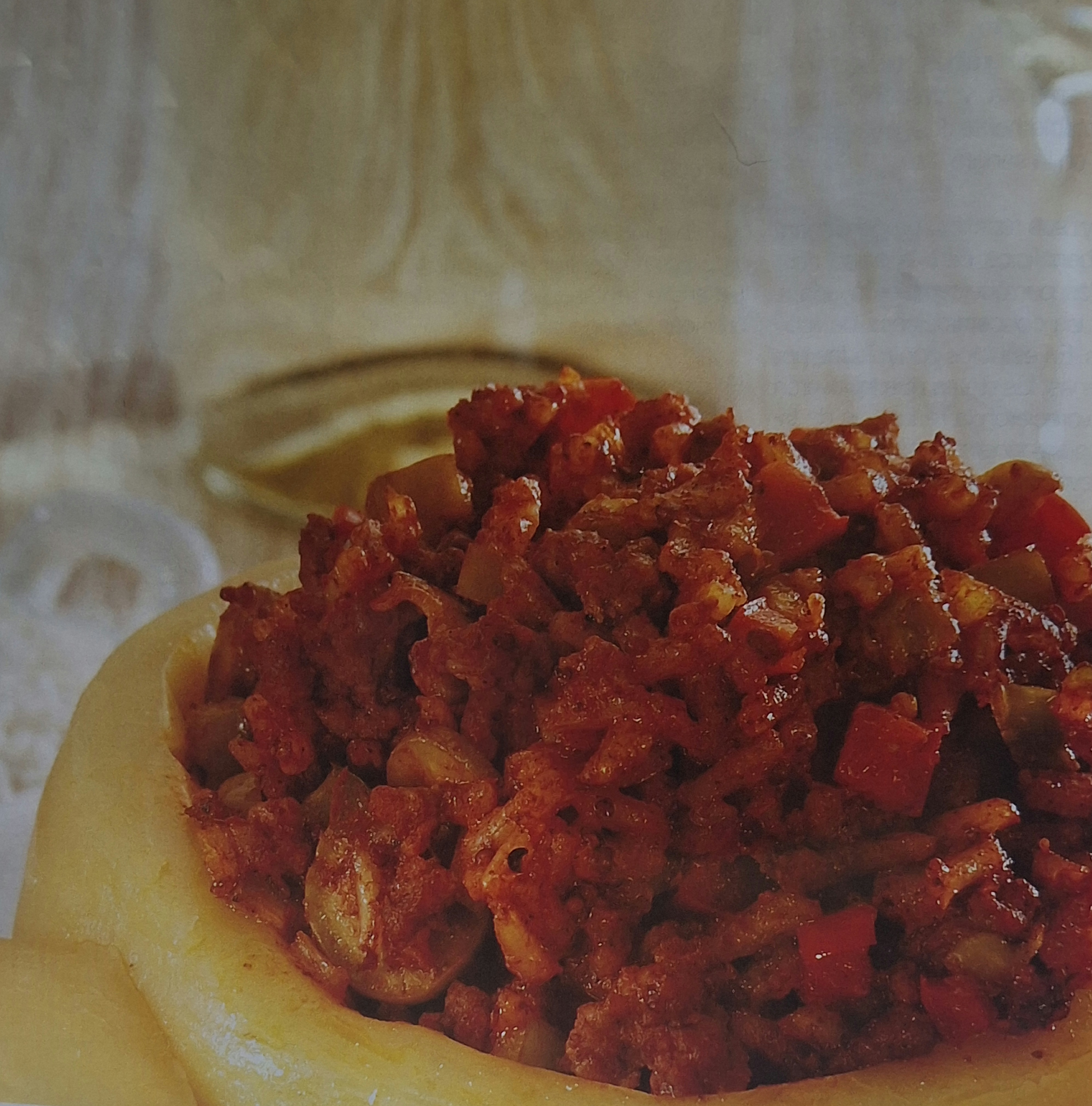 Queso relleno de arroz, res y verduras 